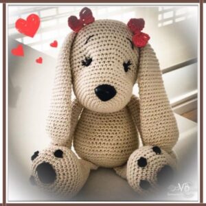 perrita de orejas largas reina